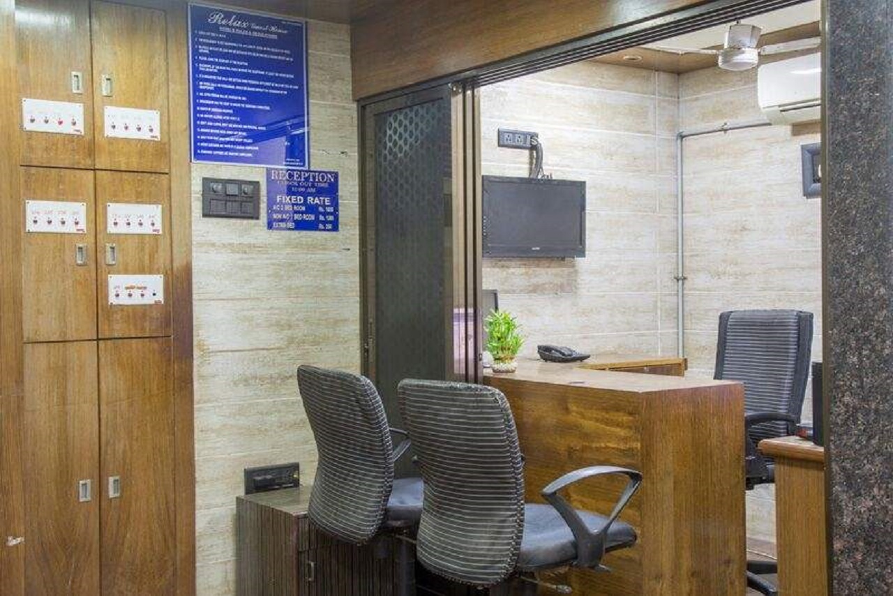 Hotels near CST Station-Relax Guest House